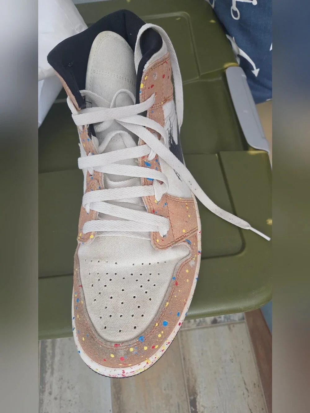 Nike AIR Jordan 1 MID SE 'Brushstroke Paint Splatter